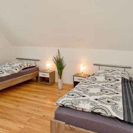 דירה Neu! Zum Wiesenblick *